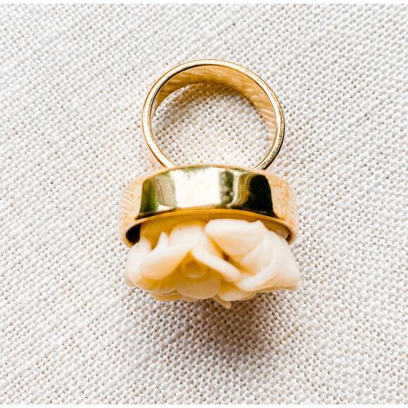 Marni Carved Flower Ring - Picture 2 of 10